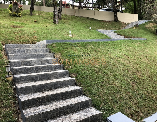 Excelente casa a venda no condomínio Canto das Aguas em Rio Acima.