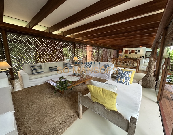 Linda casa de 393m² à venda no condomínio Altos de Trancoso - Trancoso/BA