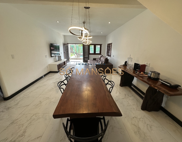 Casa de 402m² à venda no condomínio Coqueiral - Trancoso/BA.