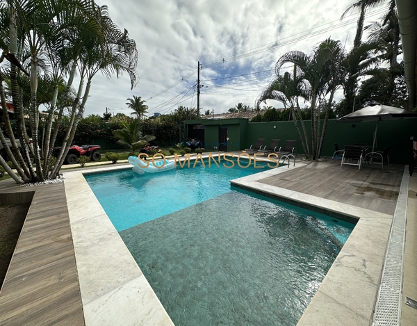 Casa de 402m² à venda no condomínio Coqueiral - Trancoso/BA.