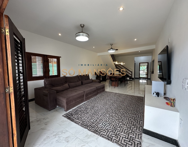 Casa de 402m² à venda no condomínio Coqueiral - Trancoso/BA.