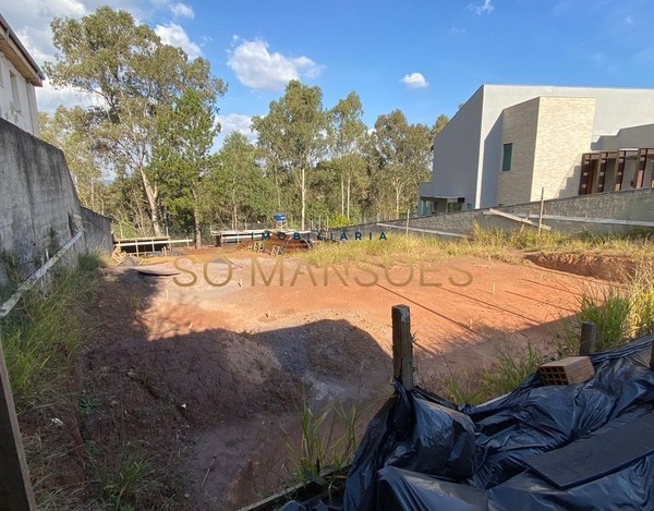 LOTE DISPONÍVEL PARA VENDA NO CONDOMÍNIO ALPHAVILLE – LAGOA DOS INGLESES
