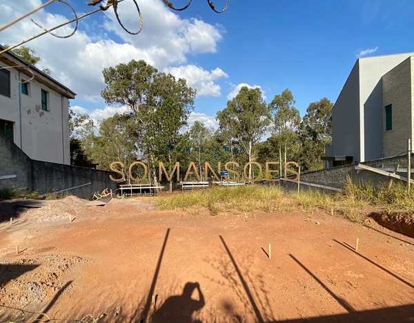 LOTE DISPONÍVEL PARA VENDA NO CONDOMÍNIO ALPHAVILLE – LAGOA DOS INGLESES
