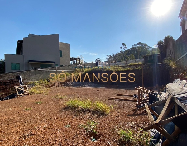LOTE DISPONÍVEL PARA VENDA NO CONDOMÍNIO ALPHAVILLE – LAGOA DOS INGLESES