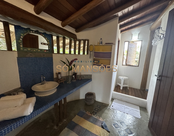 Casa com 5 suítes à venda no condomínio Outeiro das Brisas - Trancoso/BA.