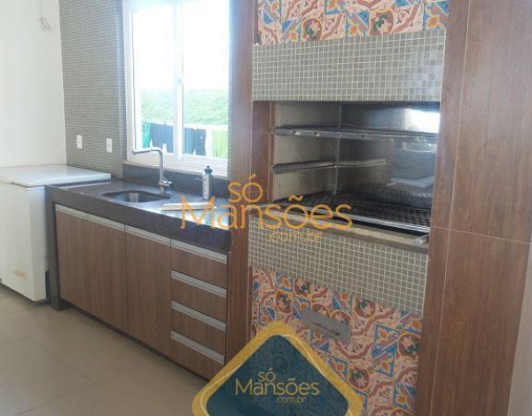CASA À VENDA NO CONDOMÍNIO QUINTAS DO SOL / ALTO PADRÃO DE ACABAMENTO