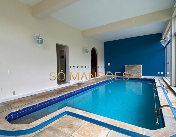 Casa de Alto Padrão de 403 m² à Venda com 3 Suítes e Piscina Aquecida no Condomínio Retiro do Chalé, Brumadinho - MG