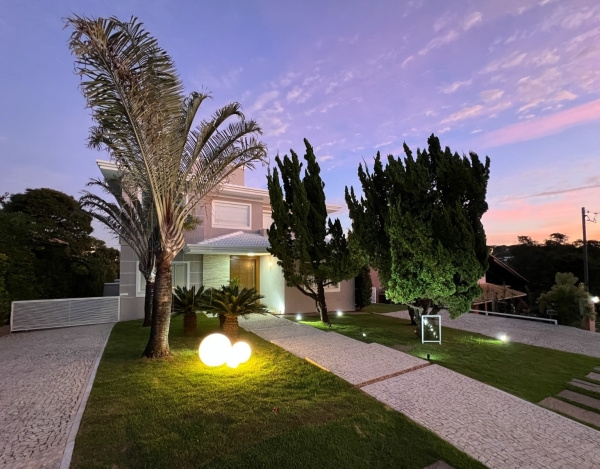 Casa de Alto Padrão de 463 m² à Venda com 3 Suítes e Espaço Gourmet, Lagoa Santa - MG