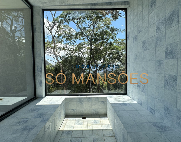 CASA DE 514m² À VENDA NO CONDOMÍNIO MIRANTE DA MATA.