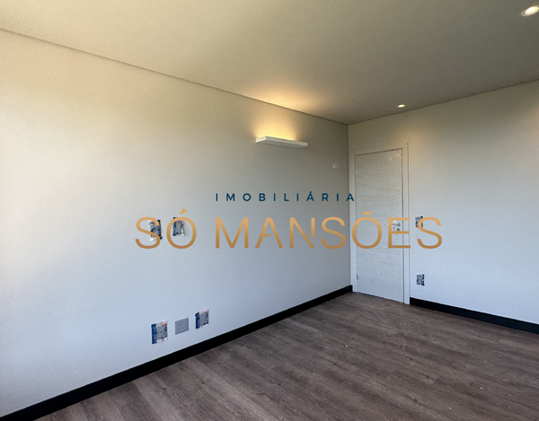 CASA DE 514m² À VENDA NO CONDOMÍNIO MIRANTE DA MATA.