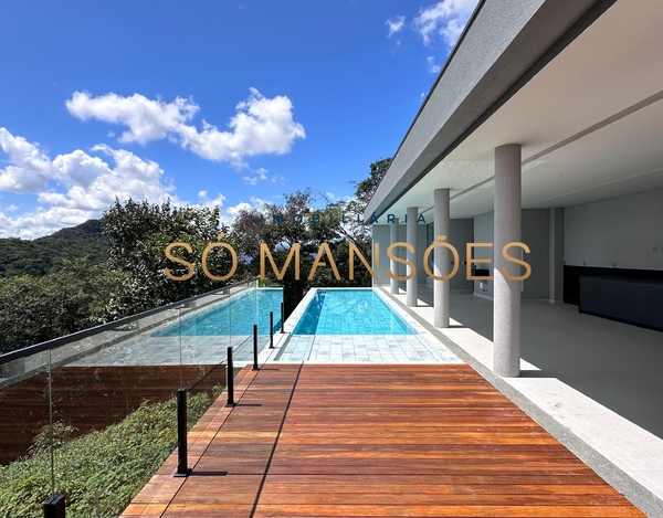 CASA DE 514m² À VENDA NO CONDOMÍNIO MIRANTE DA MATA.