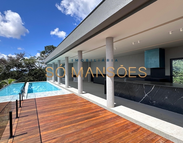 CASA DE 514m² À VENDA NO CONDOMÍNIO MIRANTE DA MATA.