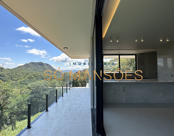 CASA DE 514m² À VENDA NO CONDOMÍNIO MIRANTE DA MATA.
