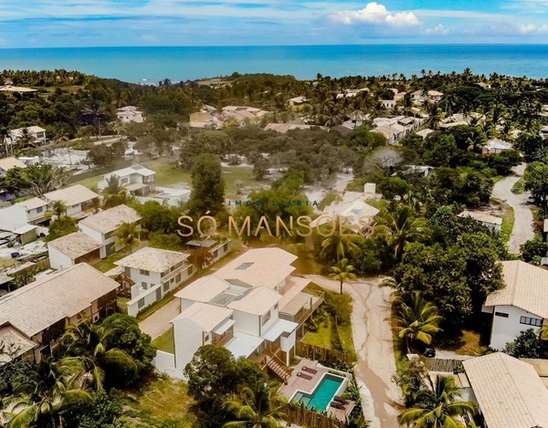 Linda casa à venda no Outeiro das Brisas - Trancoso/BA.