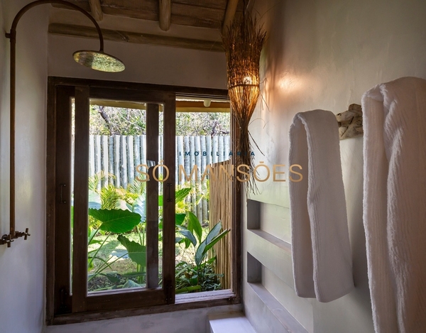 Casa de 299m² à venda no condomínio Vale de Trancoso - Trancoso/BA. 