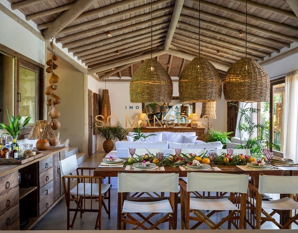 Casa de 299m² à venda no condomínio Vale de Trancoso - Trancoso/BA. 