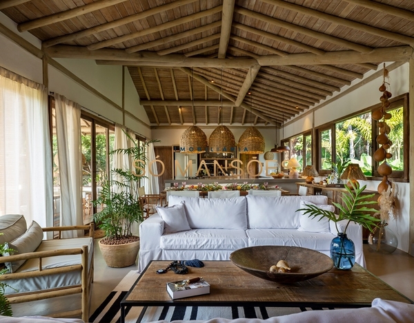 Casa de 299m² à venda no condomínio Vale de Trancoso - Trancoso/BA. 