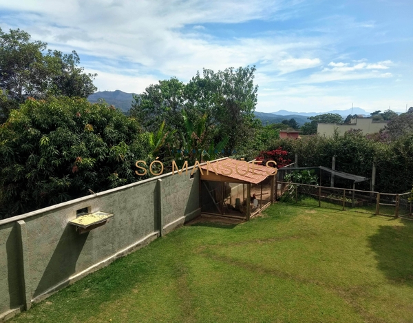 CASA COM EXCELENTE LOCALIZAÇÃO E LINDA VISTA À VENDA NO CONDOMÍNIO BOSQUE DO JAMBREIRO