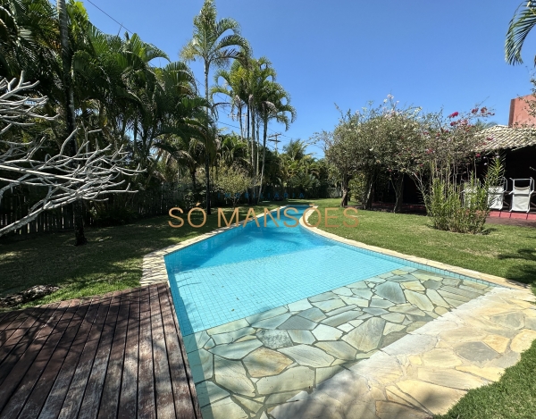 Casa de Alto Padrão de 213 m² à Venda com 2 Suítes e Espaço Gourmet no Condomínio Altos de Trancoso - Bahia, Trancoso - BA