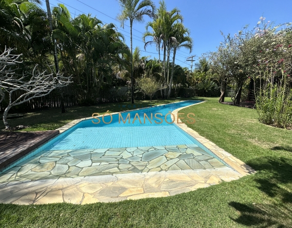 Casa de Alto Padrão de 213 m² à Venda com 2 Suítes e Espaço Gourmet no Condomínio Altos de Trancoso - Bahia, Trancoso - BA