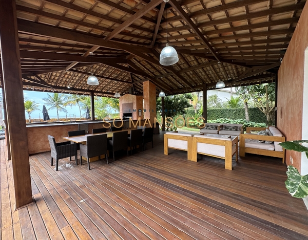CASA  À VENDA EM CONDOMÍNIO PÉ NA AREIA EM ARRAIAL D’AJUDA.