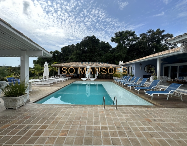 Linda casa à venda no condomínio Terravista Golf - Trancoso/BA. 