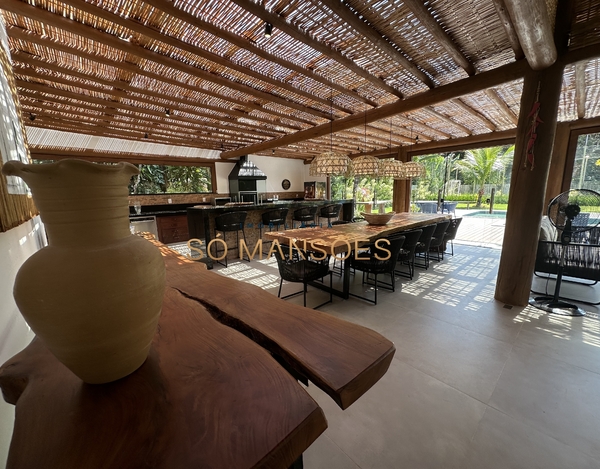 Linda casa de 459m² à venda no condomínio Altos de Trancoso - Trancoso/BA.