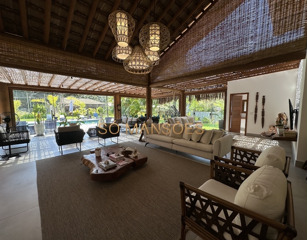 Linda casa de 459m² à venda no condomínio Altos de Trancoso - Trancoso/BA.