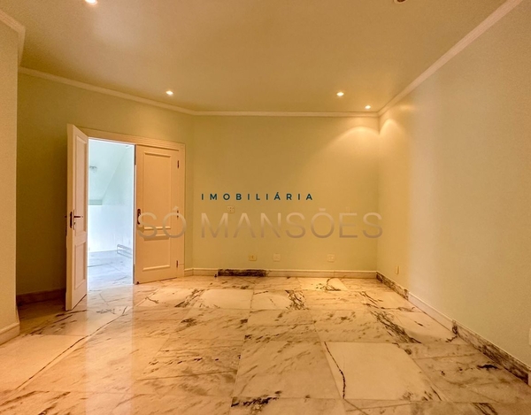CASA A VENDA NO CONDOMÍNIO VILA DEL REY / LOCALIZAÇÃO PRIVILEGIADA 