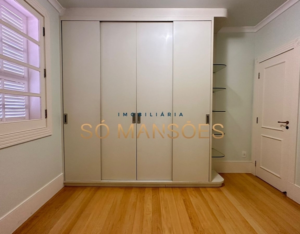 CASA A VENDA NO CONDOMÍNIO VILA DEL REY / LOCALIZAÇÃO PRIVILEGIADA 