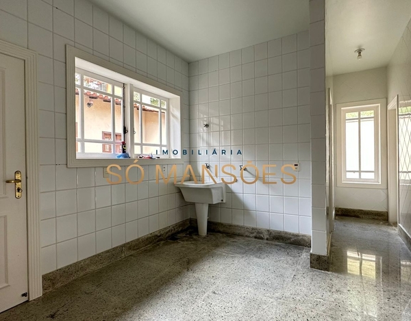 CASA A VENDA NO CONDOMÍNIO VILA DEL REY / LOCALIZAÇÃO PRIVILEGIADA 