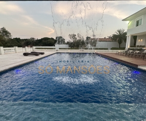 Casa de Luxo de 1.833 m² à Venda com 7 Suítes e Piscina Aquecida no Lagoa do Miguelão, Nova Lima - MG