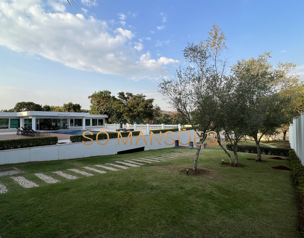 MAGNÍFICA CASA A VENDA NO CONDOMÍNIO LAGOA DO MIGUELÃO.