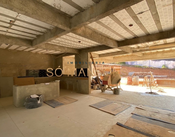 Casa de Alto Padrão de 386 m² à Venda com 3 Suítes e Espaço Gourmet no Veredas das Geraes, Nova Lima - MG