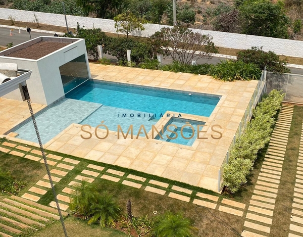 LINDA CASA COM 5 QUARTOS E VISTA À VENDA EM LAGOA SANTA.