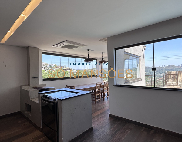CASA DE LUXO COM VISTA ESPETACULAR À VENDA NO CONDOMÍNIO MIRANTE DA MATA
