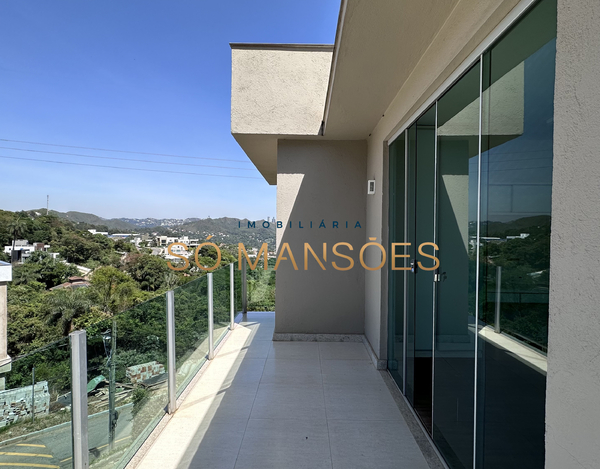 CASA DE LUXO COM VISTA ESPETACULAR À VENDA NO CONDOMÍNIO MIRANTE DA MATA