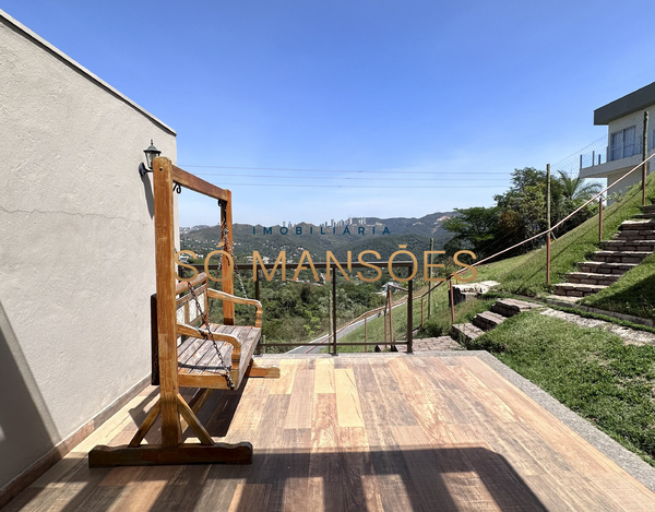 CASA DE LUXO COM VISTA ESPETACULAR À VENDA NO CONDOMÍNIO MIRANTE DA MATA