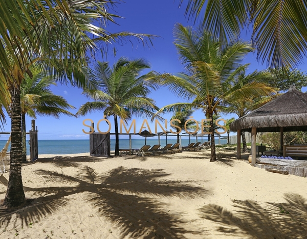 Casa paradisíaca pé na areia para locação de temporada na Praia do Rio Verde - Trancoso/BA. 