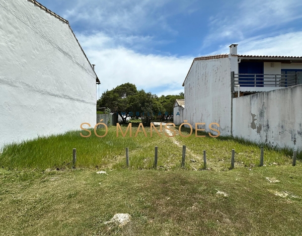 Lote plano de 250m² à venda no Outeiro das Brisas - Trancoso/BA.