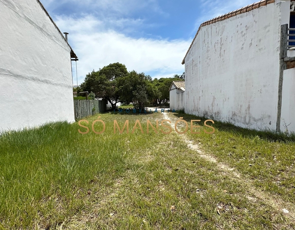 Lote plano de 250m² à venda no Outeiro das Brisas - Trancoso/BA.