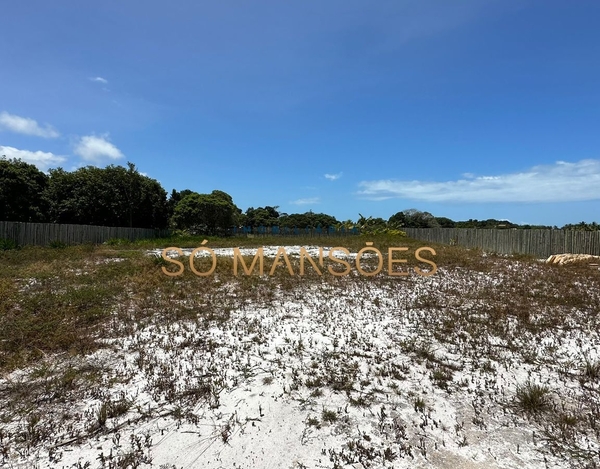 Lote plano de 1000m² à venda no condomínio Outeiro das Brisas - Trancoso/BA.