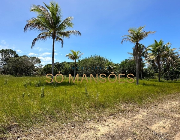 Lote plano de 5005m² à venda no condomínio Outeiro das Brisas - Trancoso/BA.