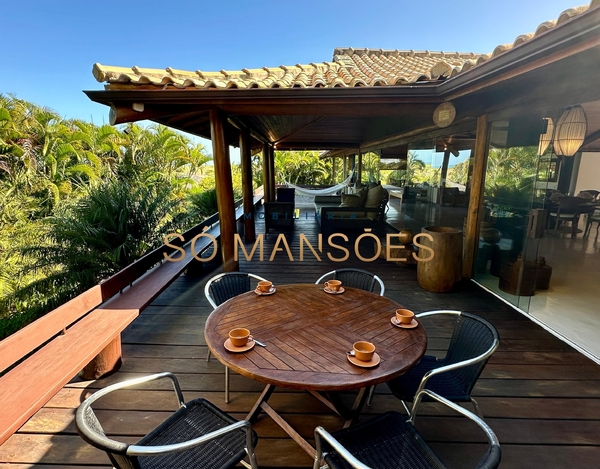 Linda casa de 637m² à venda no condomínio Terravista Golf - Trancoso/BA.