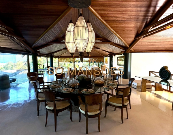 Linda casa de 637m² à venda no condomínio Terravista Golf - Trancoso/BA.