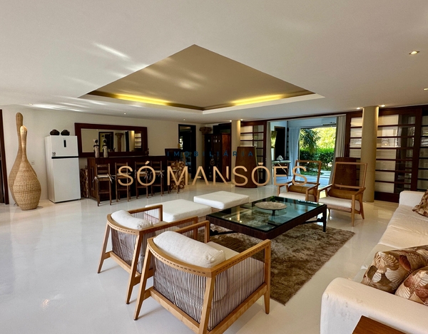 Linda casa de 637m² à venda no condomínio Terravista Golf - Trancoso/BA.