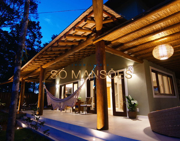 Casa de 339m2 à venda no condomínio Coqueiral - Trancoso/BA. 