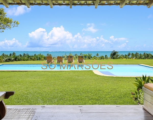 Casa com vista espetacular à venda no condomínio Pedro Grande - Trancoso/BA.