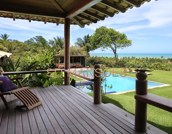 Casa com vista espetacular à venda no condomínio Pedro Grande - Trancoso/BA.