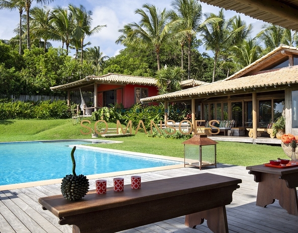 Casa com vista espetacular à venda no condomínio Pedro Grande - Trancoso/BA.